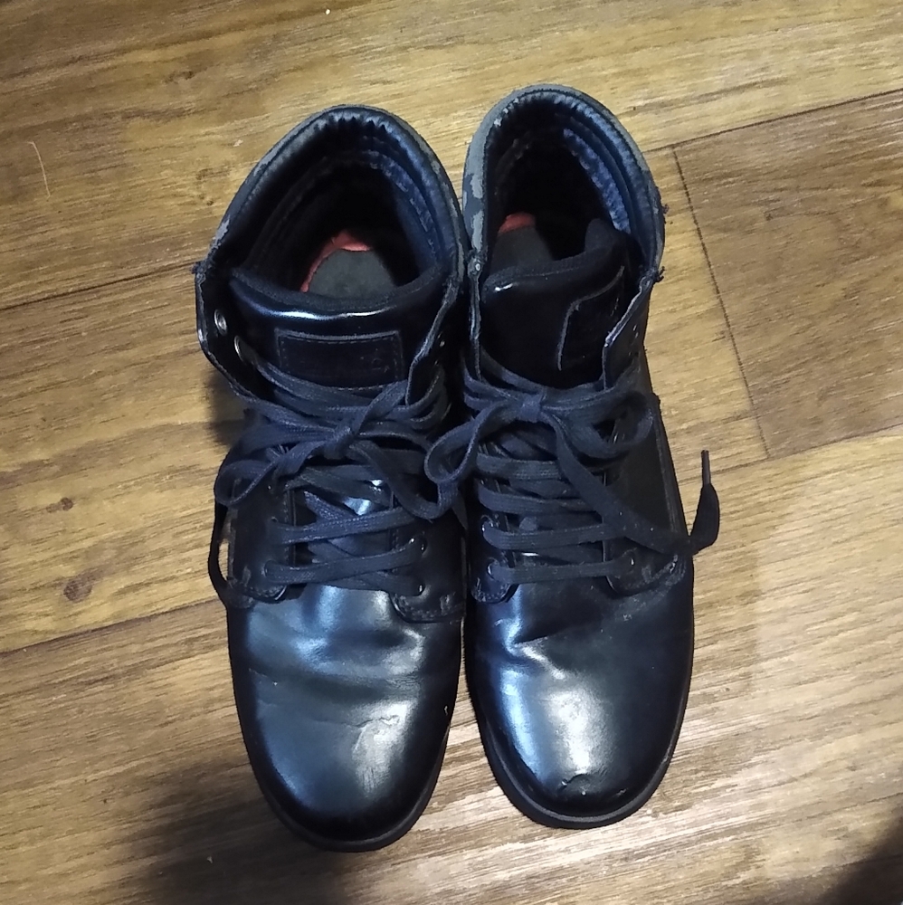 Levis Comfort Black Boots 9 -- Final Price